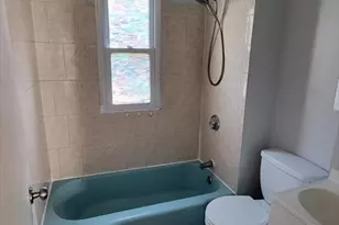 10 Rockdale Ave, Lowell, MA 01854 - Photo 7