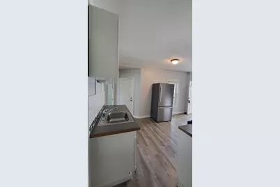 10 Rockdale Avenue #10, Lowell, MA 01854 - Photo 5