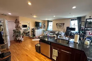 100 Fellsway W, Somerville, MA 02145 - Photo 17