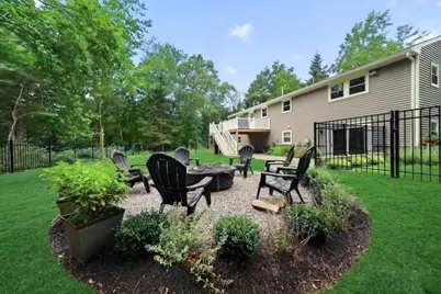 4 Pleasant St, Norwell, MA 02061 - Photo 27