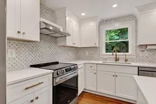 4 Pleasant St, Norwell, MA 02061 - Photo 7