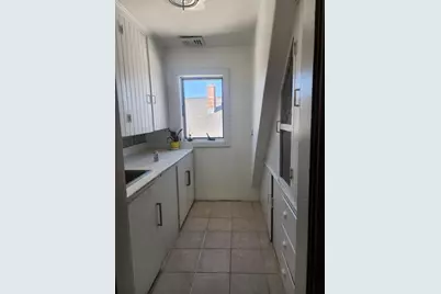 106 Mill St, Worcester, MA 01603 - Photo 9
