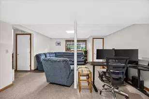 43 Zachary Ln, Agawam, MA 01001 - Photo 17
