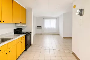 126 Beaver St, Framingham, MA 01702 - Photo 1
