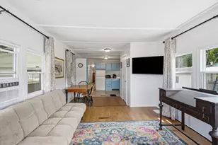 7 Liberty Dr, Attleboro, MA 02703 - Photo 9