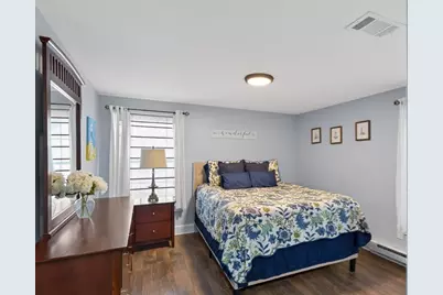 21 W Spring St, Tisbury, MA 02568 - Photo 15