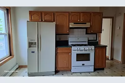 7 Preston St, Worcester, MA 01610 - Photo 33