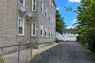 7 Preston St, Worcester, MA 01610 - Photo 3