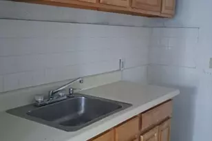7 Preston St, Worcester, MA 01610 - Photo 21