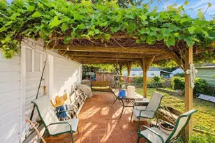 89 Sayles St, Lowell, MA 01851 - Photo 25