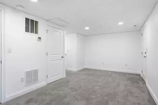 18 Dumaine Ave, Nashua, NH 03063 - Photo 25