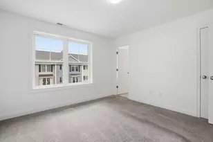 18 Dumaine Ave, Nashua, NH 03063 - Photo 19