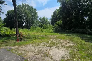 22 Huron Ave, Worcester, MA 01605 - Photo 1