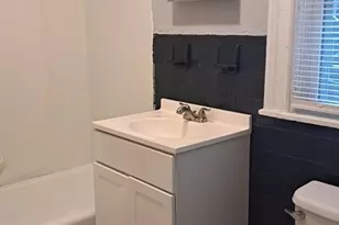 50 Fruit St, Worcester, MA 01609 - Photo 31