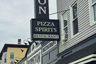 50 Fruit St, Worcester, MA 01609 - Photo 23