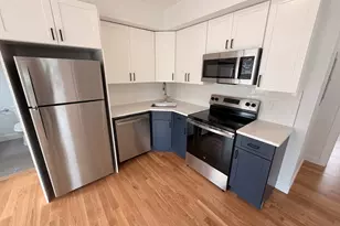 33 Pleasant St, Leominster, MA 01453 - Photo 3