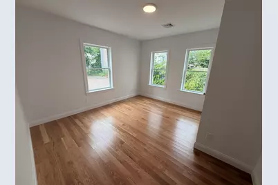 33 Pleasant St #2, Leominster, MA 01453 - Photo 5