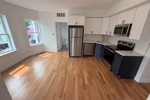 33 Pleasant St, Leominster, MA 01453 - Photo 9