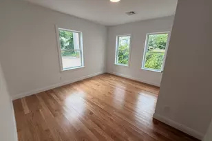 33 Pleasant St, Leominster, MA 01453 - Photo 5