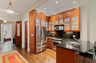 128 Marlborough St, Boston, MA 02116 - Photo 11