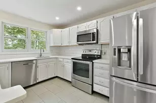 1045 Washington St, Newton, MA 02465 - Photo 9