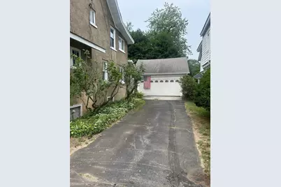 19 Wellesley Rd, Holyoke, MA 01040 - Photo 27