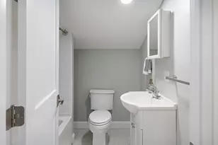 32 Oakland St, Newton, MA 02458 - Photo 11