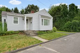 17 Reynolds St, Worcester, MA 01606 - Photo 5