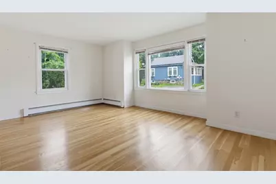 17 Reynolds St, Worcester, MA 01606 - Photo 11