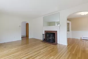 17 Reynolds St, Worcester, MA 01606 - Photo 9