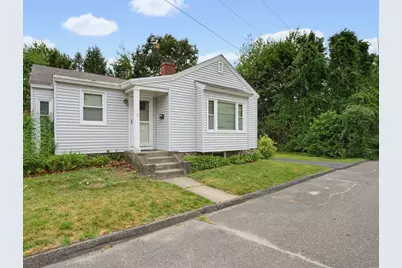 17 Reynolds St, Worcester, MA 01606 - Photo 5