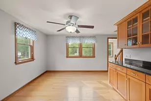 175 Lake Shore Ave, Hamilton, MA 01982 - Photo 11