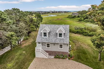 4 Arrowhead Cir, Sandwich, MA 02537 - Photo 1