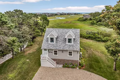 4 Arrowhead Cir, Sandwich, MA 02537 - Photo 1