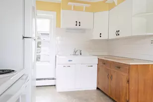 60 Tremont St, Taunton, MA 02780 - Photo 13