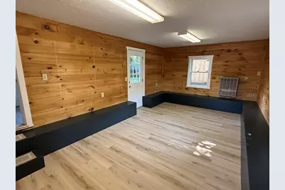 82 Hartwell St, Southbridge, MA 01550 - Photo 13