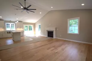 95 A F Putnam, Charlton, MA 01507 - Photo 9