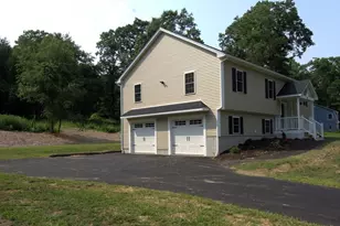 95 A F Putnam, Charlton, MA 01507 - Photo 3