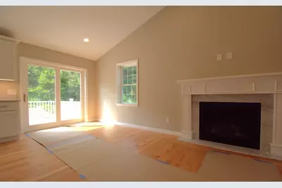 95 A.F. Putnam, Charlton, MA 01507 - Photo 11