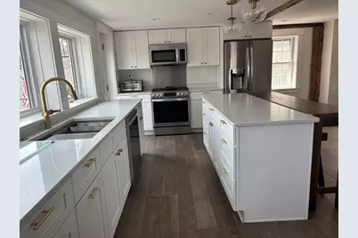 38 Central St #2, Manchester by the Sea, MA 01944 - Photo 5