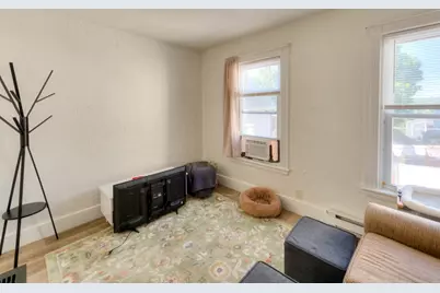 71 Esther St, Worcester, MA 01607 - Photo 9