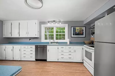 15 Alpine St, Millbury, MA 01527 - Photo 3
