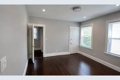 22 Rowell St, Boston, MA 02125 - Photo 13