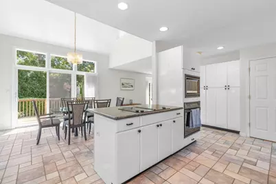 24 Bluff Ave, Mashpee, MA 02649 - Photo 5