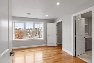 10 Windsor St, Worcester, MA 01605 - Photo 17