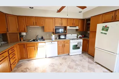 13-15 Albion Street, Malden, MA 02148 - Photo 9