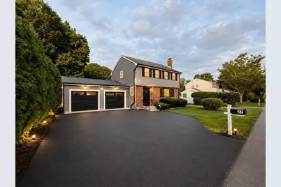 27 Sumner St, Brockton, MA 02301 - Photo 1