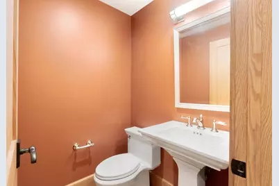 33 Sleeper St #504, Boston, MA 02210 - Photo 27