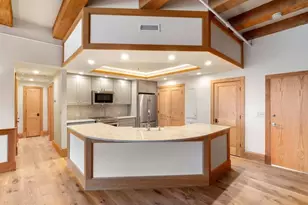 33 Sleeper St, Boston, MA 02210 - Photo 11