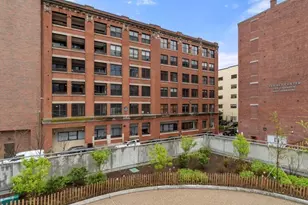 33 Sleeper St, Boston, MA 02210 - Photo 25